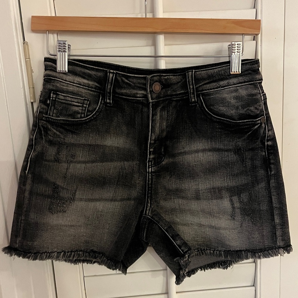 Judy Blue black denim shorts